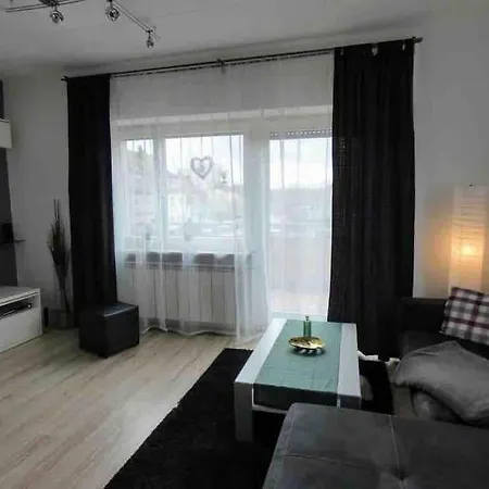 Mainroom Apartment *